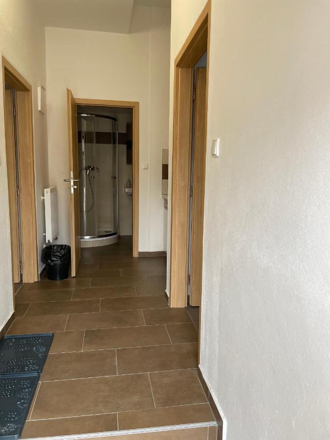 Cetnicka Stanice Hluboka Hluboká nad Vltavou Exterior foto