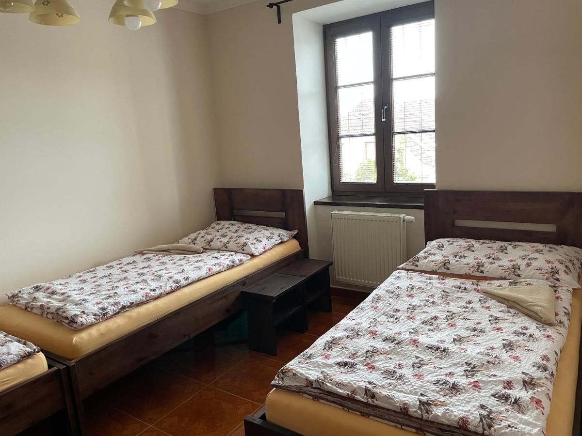 Cetnicka Stanice Hluboka Hluboká nad Vltavou Exterior foto